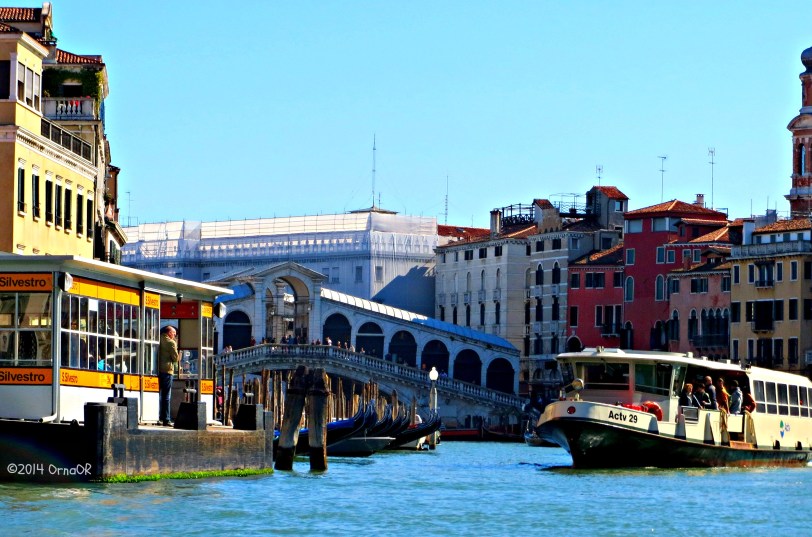 Rialto Bridge and Vaporetto 