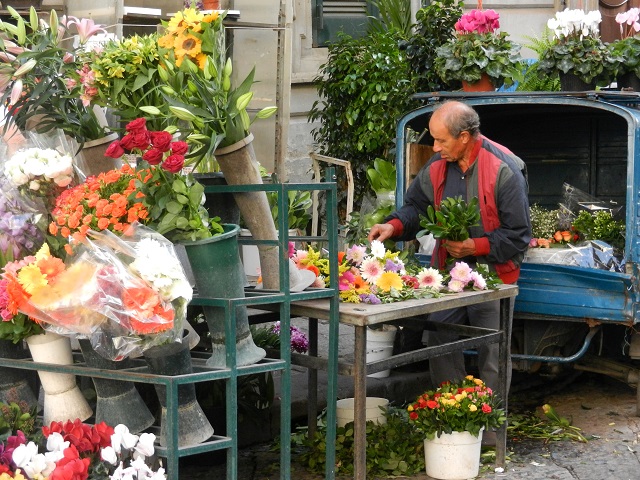 Flower seller in Naples